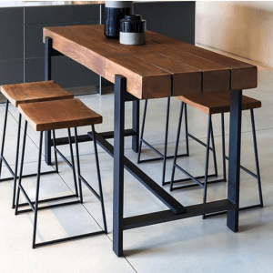 conjunto mesa y taburetes de diseño